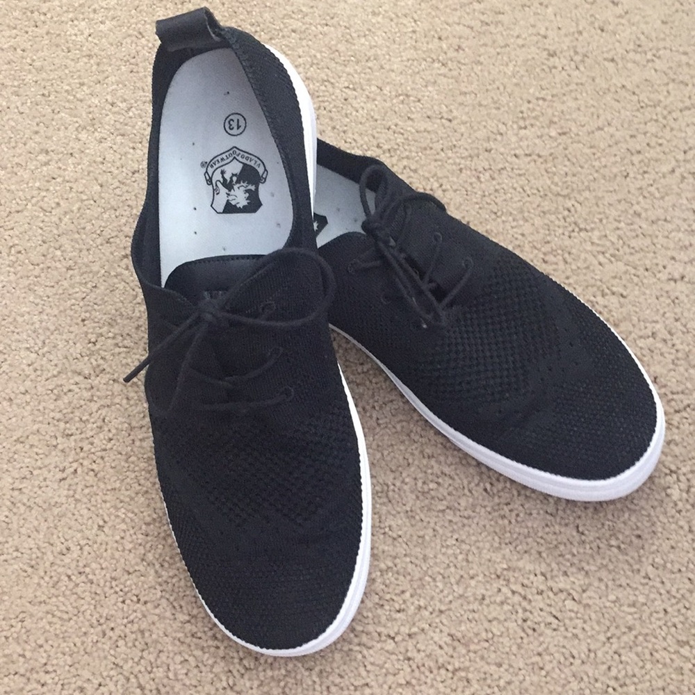 Vlado Venice Men’s Black Shoes